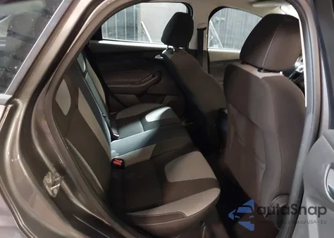 2014 Ford Focus Se z USA, uszkodzony, nr VIN 1FADP3K27EL215531